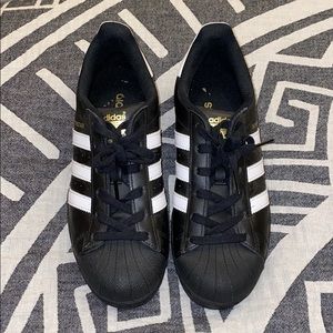 Black Adidas Superstars